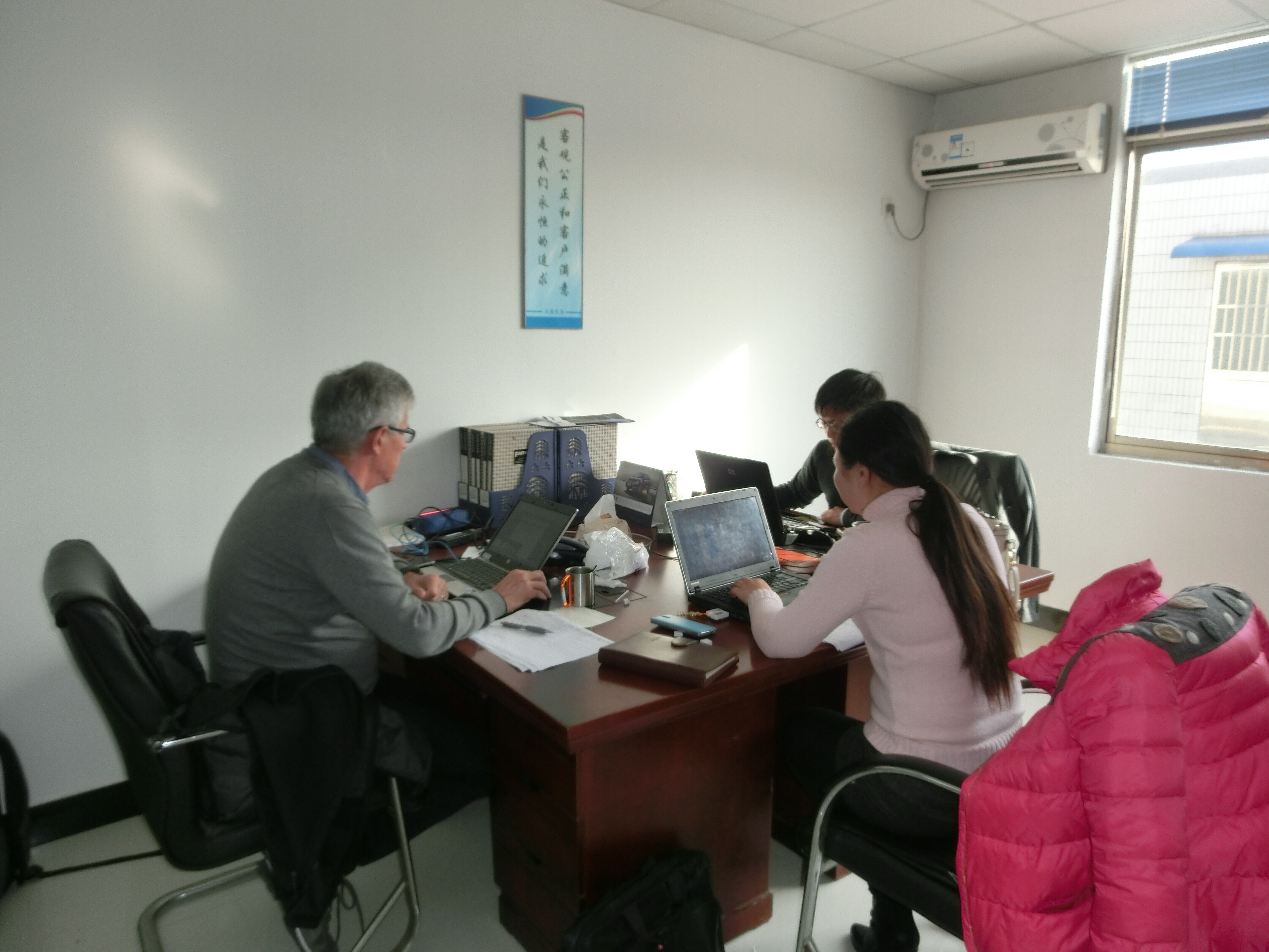 荷蘭RDW官員來我司簽發ECE認證證書